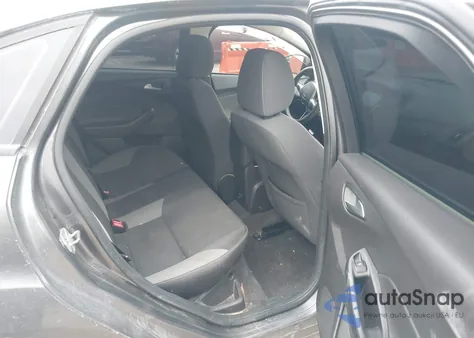 2013 Ford Focus Se z USA, uszkodzony, nr VIN 1FADP3F25DL331688